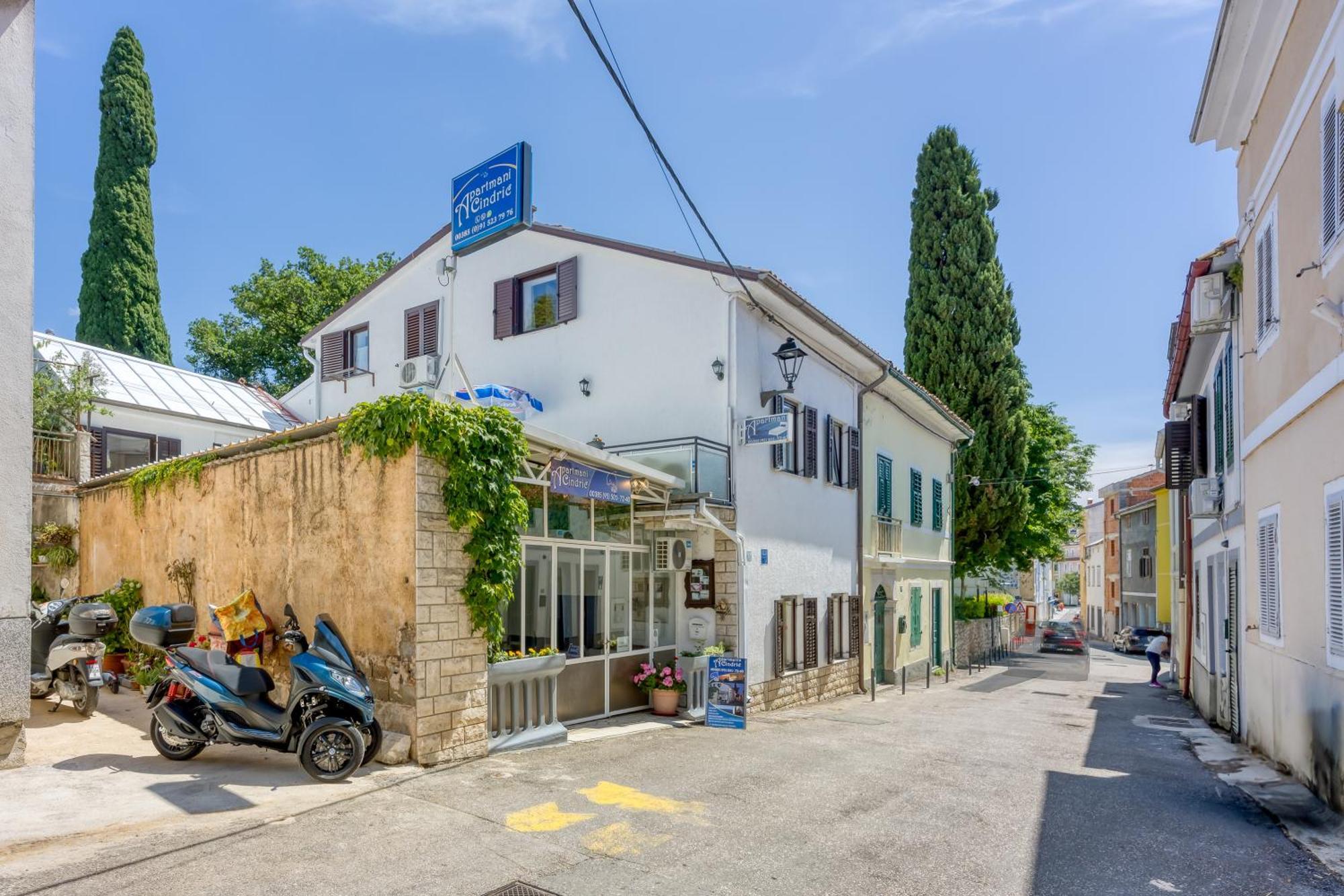 Apartments Cindric Selce Exterior photo